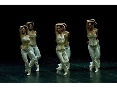 Χορός:« Μ. όπως … » στο θέατρο Αργώ