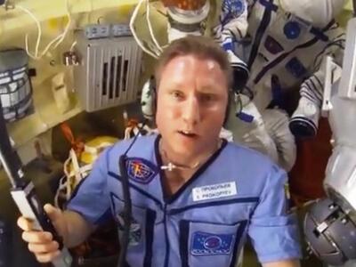 Ρωγμή στο Σογιούζ: «Όλα καλά» λέει ο Ρώσ...