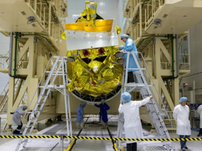 Ρωσία: Το διαστημόπλοιο Luna-25 εισήλθε ...