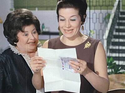 Στο "Μια Ιταλίδα απ' την Κυψέλη".