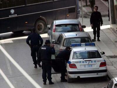 Γιάφκα με όπλα στο Κολωνάκι εντόπισε η Α...