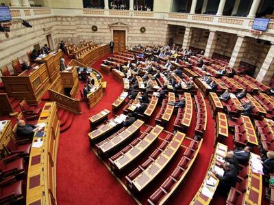 Η Ζωή Κωνσταντοπούλου βάζει τάξη στη Βου...