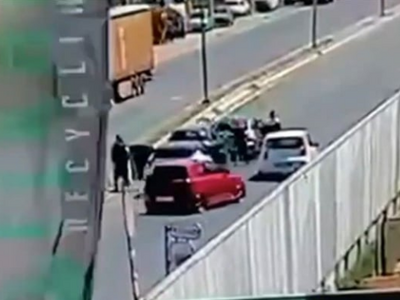 Κινηματογραφική σύλληψη ενός από τους συ...