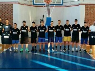 Κοντά στα παιδιά ο Νίκος Αργυρόπουλος 