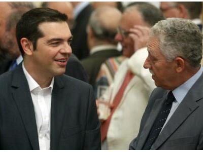 Τσίπρας: Ο Παπανδρέου αναζητεί... δάνεια...