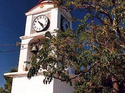 Τους πήγαν στα δικαστήρια για... τον ήχο...