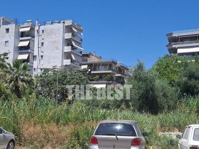 "Ζούγκλα" οικόπεδο στην οδό Επ...