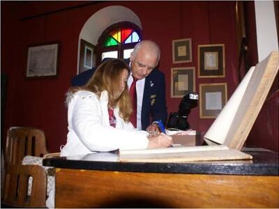 Ο Διοικητής Κοσμάς και η σύζυγός του Όλγ...