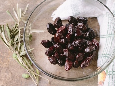 Πώς ξεπικρίζουμε και συντηρούμε τις επιτ...