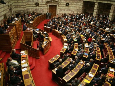 Παίρνει ψήφο εμπιστοσύνης η κυβέρνηση