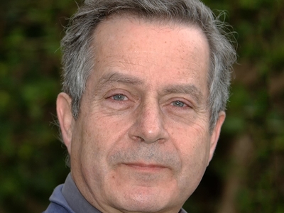 Αναγορεύεται Επίτιμος Διδάκτωρ της ιατρι...