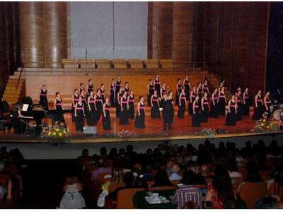 Επιτυχής εμφάνιση της Νεανικής χορωδίας ...