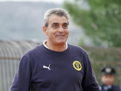 Nίκος Κουρμπανάς: "Να συμβαδίζουμε ...