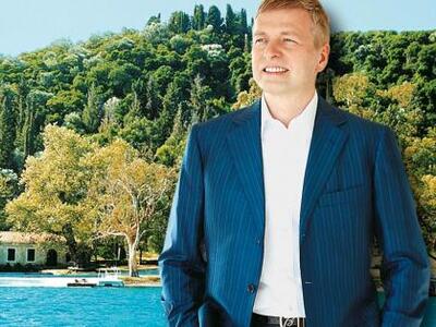 Η αποθέωση του κιτς! Γέμισε τον Σκορπιό ...