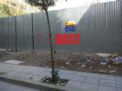 Η μικρή αυλή στην Πάτρα που έγινε εργοτάξιο