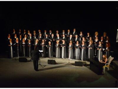 Πλήθος κόσμου στο Συνεδριακό για τους &q...