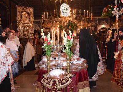 Πλήθος κόσμου στον πανηγυρικό εσπερινό σ...