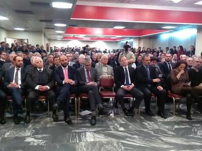 Πάτρα: Ασφυκτικά γεμάτη η αίθουσα στην ο...