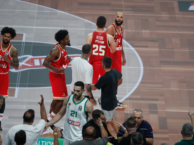 Παναθηναϊκός - Ολυμπιακός: Αποβλήθηκε ο ...