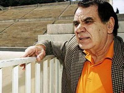 Στο νοσοκομείο ο θρύλος του ελληνικού μπ...