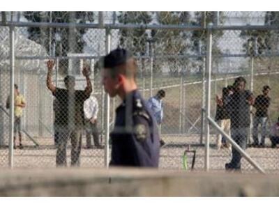 Βουλή: Ένταση στη συζήτηση για τα Κέντρα...