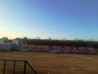 Αλλάζοντας το χορτάρι στην Παναχαϊκή (ΦΩΤΟ)