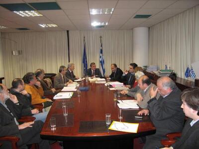 Σύσκεψη υπό τον Τ. Αποστολόπουλο για το ...