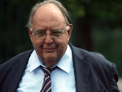 Να και ο Πάγκαλος: Ο Παπανδρέου να συμμε...