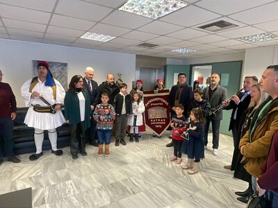 Εθιμοτυπικές επισκέψεις και κάλαντα στις...