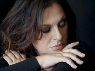 Χαρούλα Αλεξίου: Έτοιμη να παρουσιάσει τ...