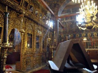 "Λεηλάτησαν" εκκλησία στα Καβάσιλα