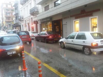 Πάτρα:"Έσκασε" το κέντρο λόγω βροχής