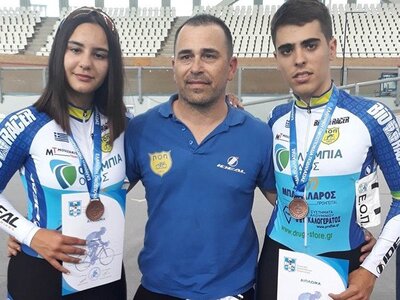 Στο βάθρο του πανελληνίου πρωταθλήματος ...