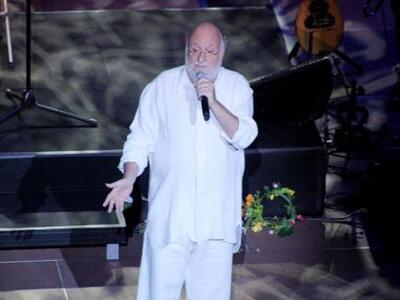 Διονύσης Σαββόπουλος:Βλέπω Σουλεϊμαν και...