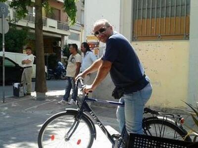 Mε ...ποδήλατο στο κέντρο ο πρώην αντιδή...