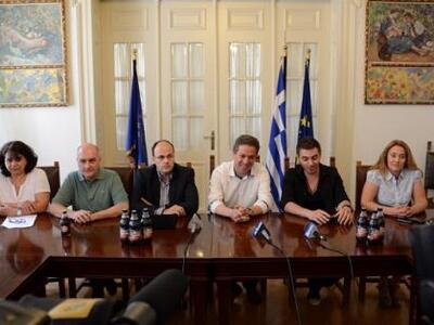 Ο Μιχάλης Χατζηγιάννης στην Πάτρα - &quo...