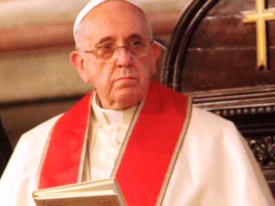 Πάπας Φραγκίσκος: «Πίσω από τις τρομοκρα...