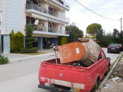 Πάτρα: Περιμένουν 4 χρόνια την υπηρεσία ...