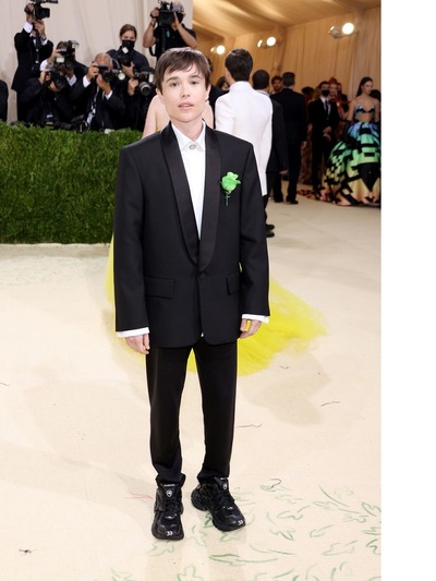 Eλιοτ Πέιτζ με Balenciaga