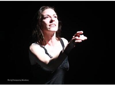 Δείτε φωτό από την χθεσινή 1η παράσταση ...