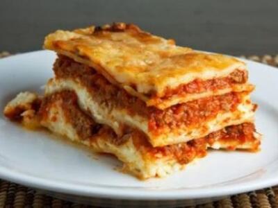 Κρέας αλόγου σε ιταλικά λαζάνια και σε 2...