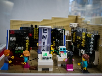 Ένα παράθυρο στο παρελθόν και το μέλλον ...