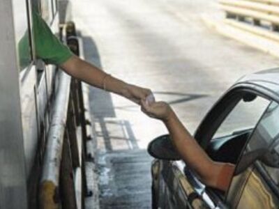 Άνοιξε η εθνική Πατρών - Κορίνθου μετά α...