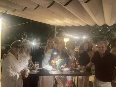 H Τζία Σαρακίνη είχε γενέθλια και το γιό...