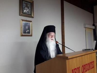 Δωρεές σε ευαγή ιδρύματα της Μητρόπολης ...