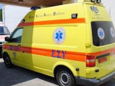 Ναύπακτος: Αυτοκίνητο παρέσυρε παιδάκι σ...