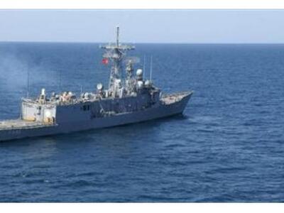 Τουρκική φρεγάτα πλέει με το...πάσο της ...
