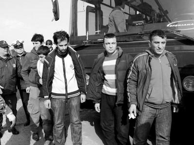 Πάτρα: Σύλληψη 27χρονου για μεταφορά 42 ...