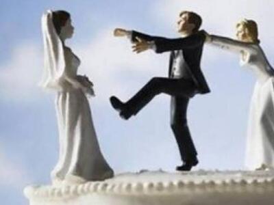 Γεγονός ο πρώτος γάμος μεταξύ…τριών!