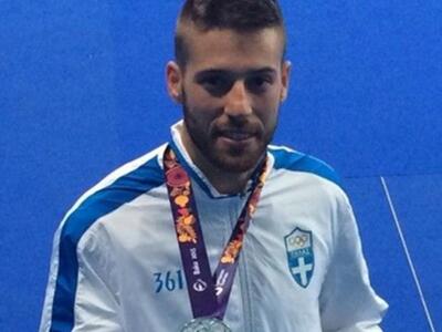 Καράτε: Ο Γιώργος Τζάνος κατέκτησε το χά...